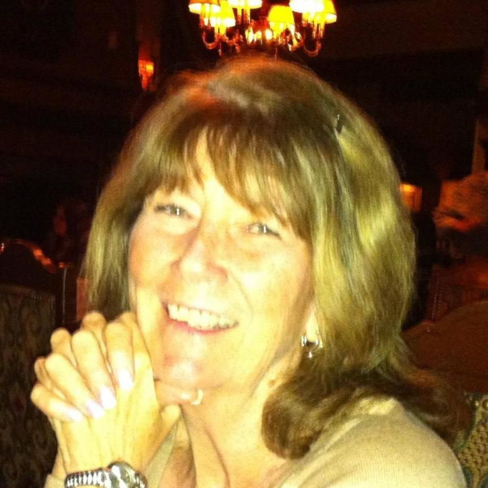 Meet your Posher, Debbie